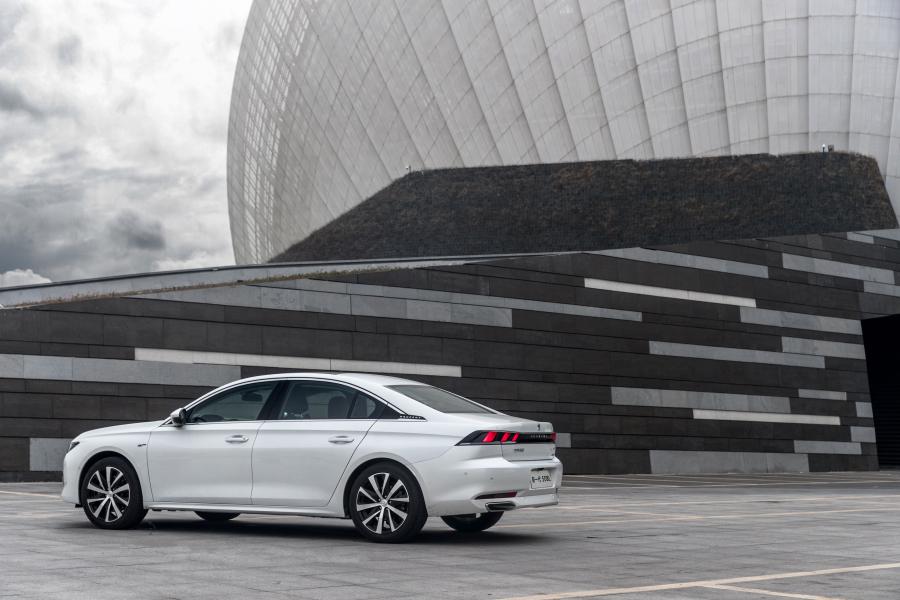  Peugeot 508L GT 2018 года  (CN) (фото 39 из 40)